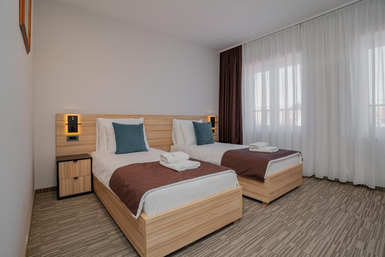 Maestro - Rooms & Restaurant Vukovar Exterior photo