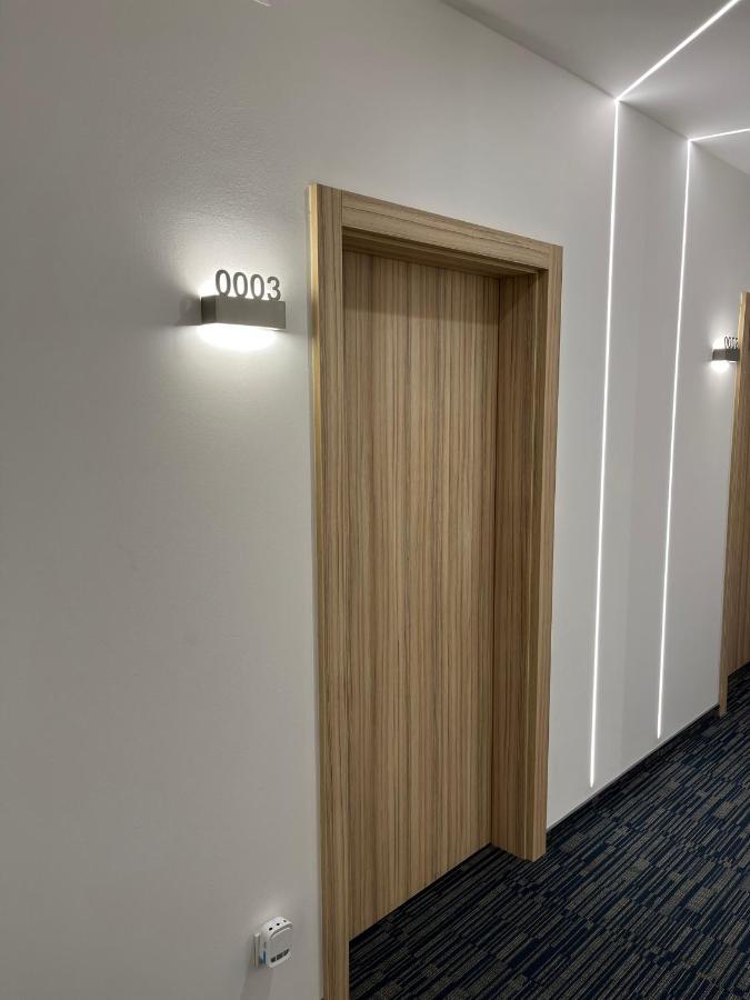 Maestro - Rooms & Restaurant Vukovar Exterior photo