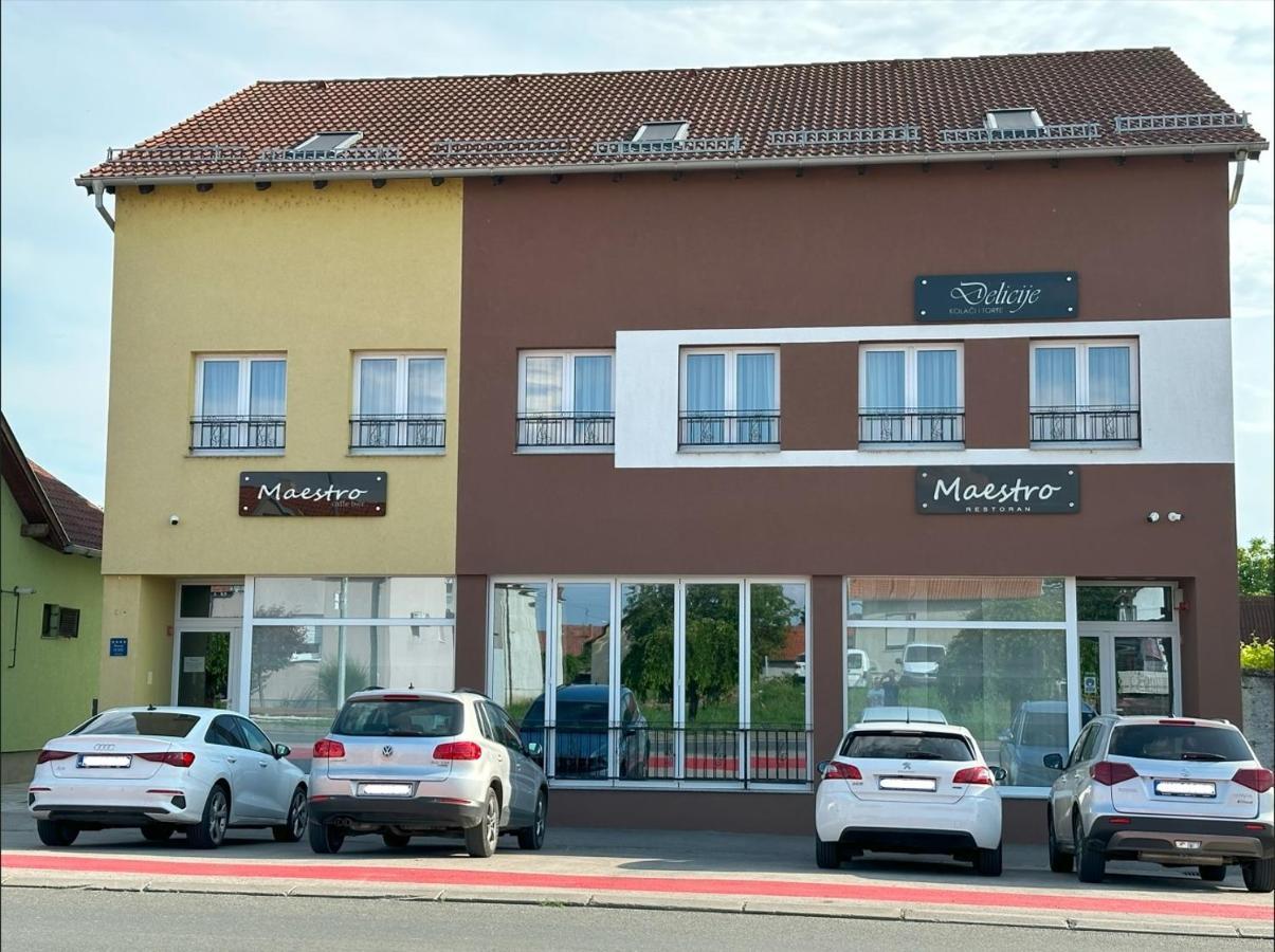 Maestro - Rooms & Restaurant Vukovar Exterior photo